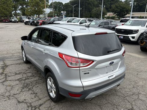 Used 2016 Ford Escape SE FWD image 7