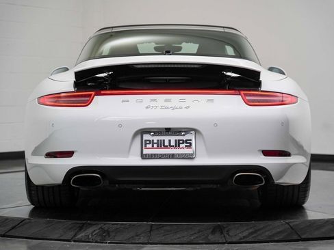 Used 2015 Porsche 911 Targa 4 AWD/4WD image 12