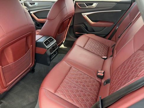 Used 2022 Audi S7 Prestige w/ Prestige Package image 17