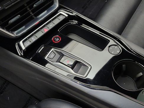 Used 2023 Audi e-tron GT Premium Plus AWD/4WD image 11