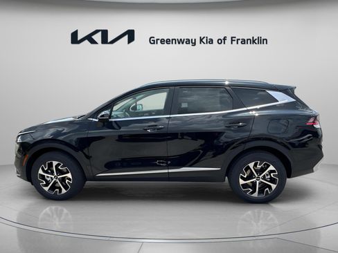 New 2025 Kia Sportage EX image 4