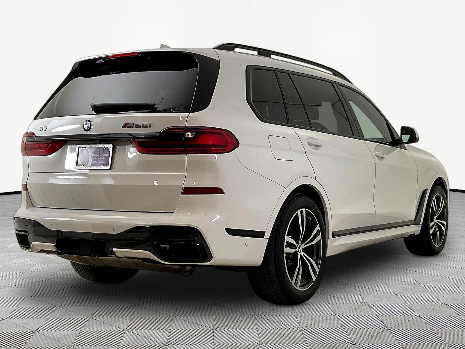 Used 2022 BMW X7 M50i AWD/4WD image 6