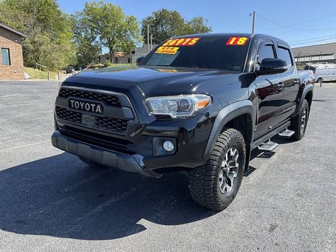 Used 2018 Toyota Tacoma TRD Off-Road AWD/4WD image 37