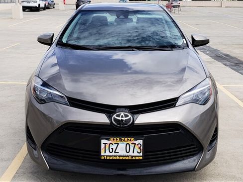 Used 2018 Toyota Corolla LE FWD image 7