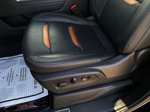 Used 2025 GMC Sierra 2500 AT4 w/ AT4 Preferred Package image 15