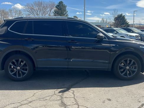 Used 2022 Volkswagen Tiguan SE w/ Panoramic Sunroof Package image 4