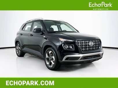 Used 2025 Hyundai Venue SEL