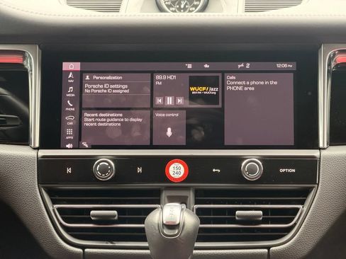 Used 2023 Porsche Macan S AWD/4WD image 14