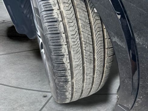 Used 2024 Mercedes-Benz GLC 43 AMG 4MATIC w/ Driver Assistance Package image 34