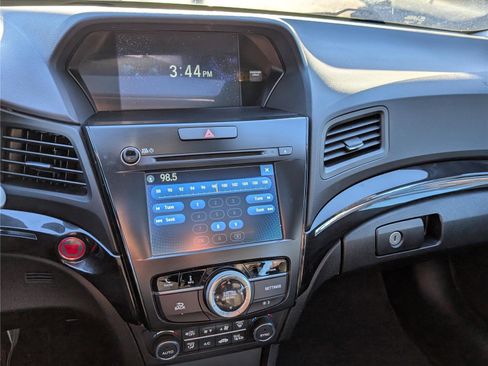 Used 2020 Acura ILX w/ Premium & A-SPEC Package image 29