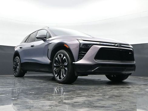 Used 2024 Chevrolet Blazer EV RS AWD/4WD image 35