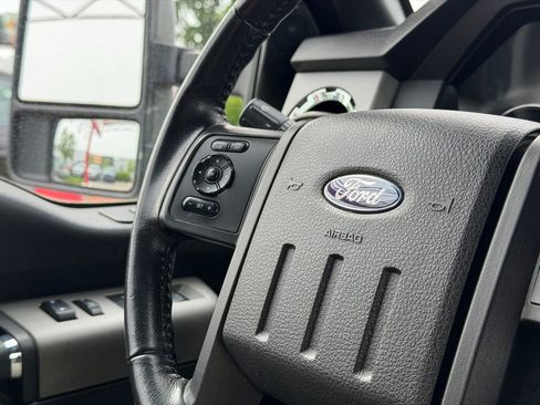 Used 2016 Ford F250 Lariat w/ Lariat Interior Package AWD/4WD image 22