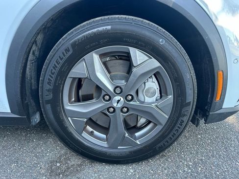 Used 2023 Ford Mustang Mach-E Select image 14