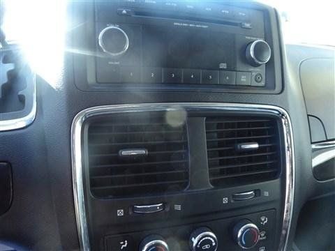 Used 2013 Dodge Grand Caravan SXT FWD image 10