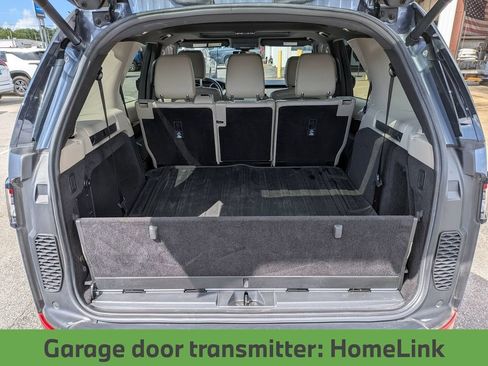 Used 2018 Land Rover Discovery SE AWD/4WD image 27
