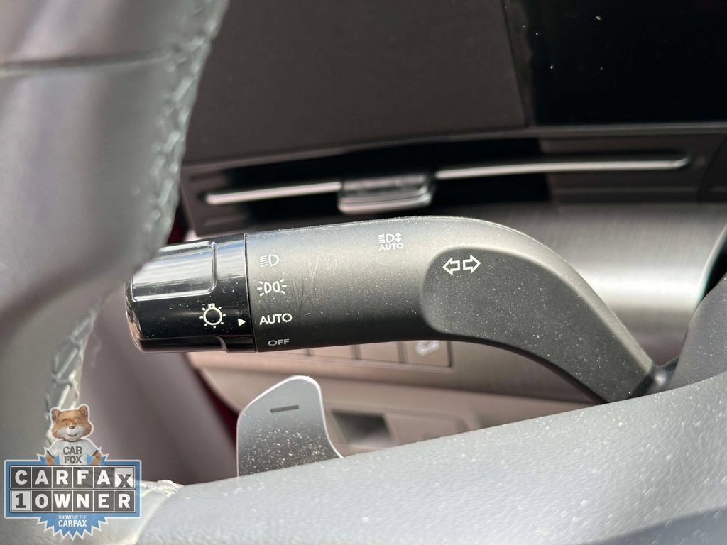 Used 2025 Hyundai Kona Limited AWD/4WD image 25