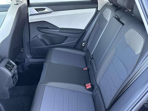 New 2026 Volkswagen Taos SE AWD/4WD image 13