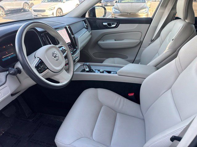 Used 2023 Volvo XC60 B5 Plus w/ Protection Package Premier AWD/4WD image 9