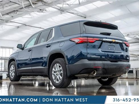 Used 2023 Chevrolet Traverse LS w/ Safety Package image 28