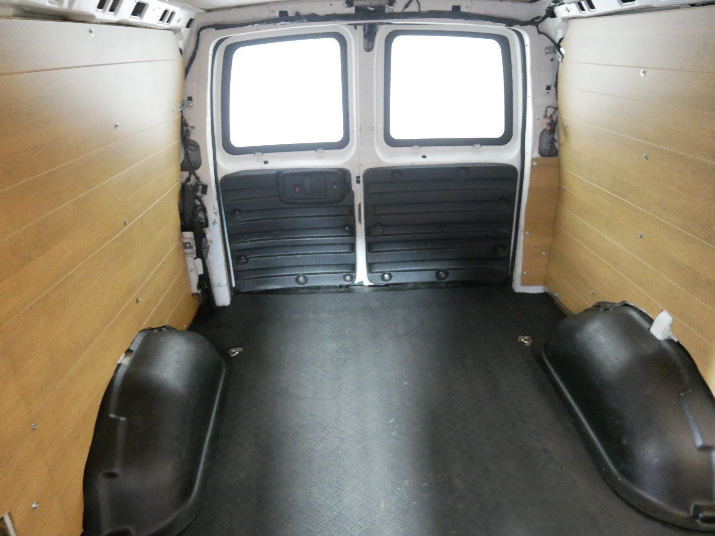Used 2019 GMC Savana 2500 w/ Driver Convenience Package RWD image 13