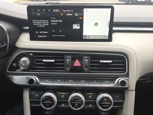 Used 2023 Genesis G70 2.0T w/ Sport Prestige Package image 30