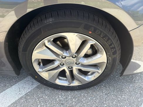 Used 2019 Honda Accord LX image 12