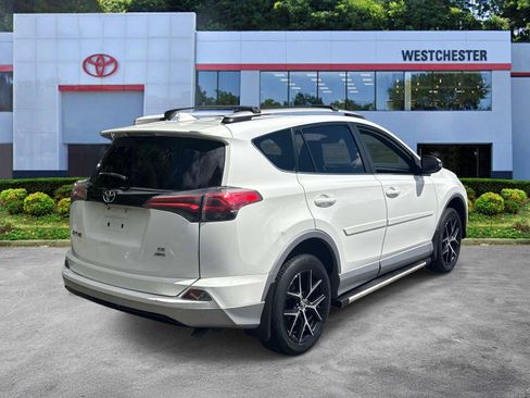 Used 2018 Toyota RAV4 SE w/ Power Extra Value Package AWD/4WD image 7