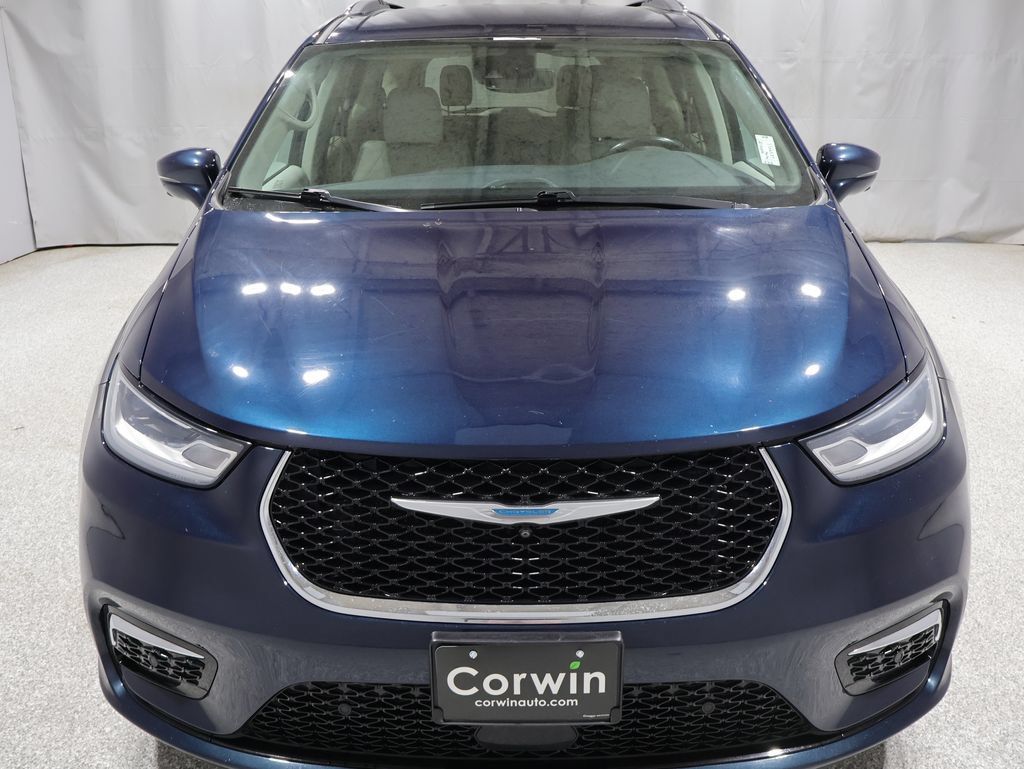 Used 2021 Chrysler Pacifica Touring-L FWD image 14
