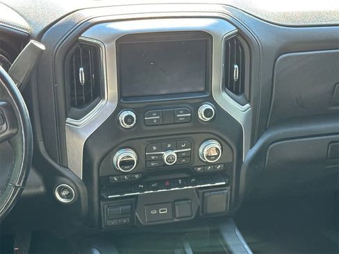 Used 2021 GMC Sierra 2500 SLT w/ SLT Premium Package image 13