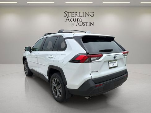 Used 2024 Toyota RAV4 XLE Premium image 7