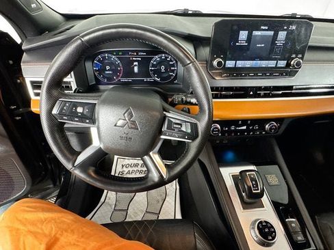 Used 2023 Mitsubishi Outlander SEL AWD/4WD image 10