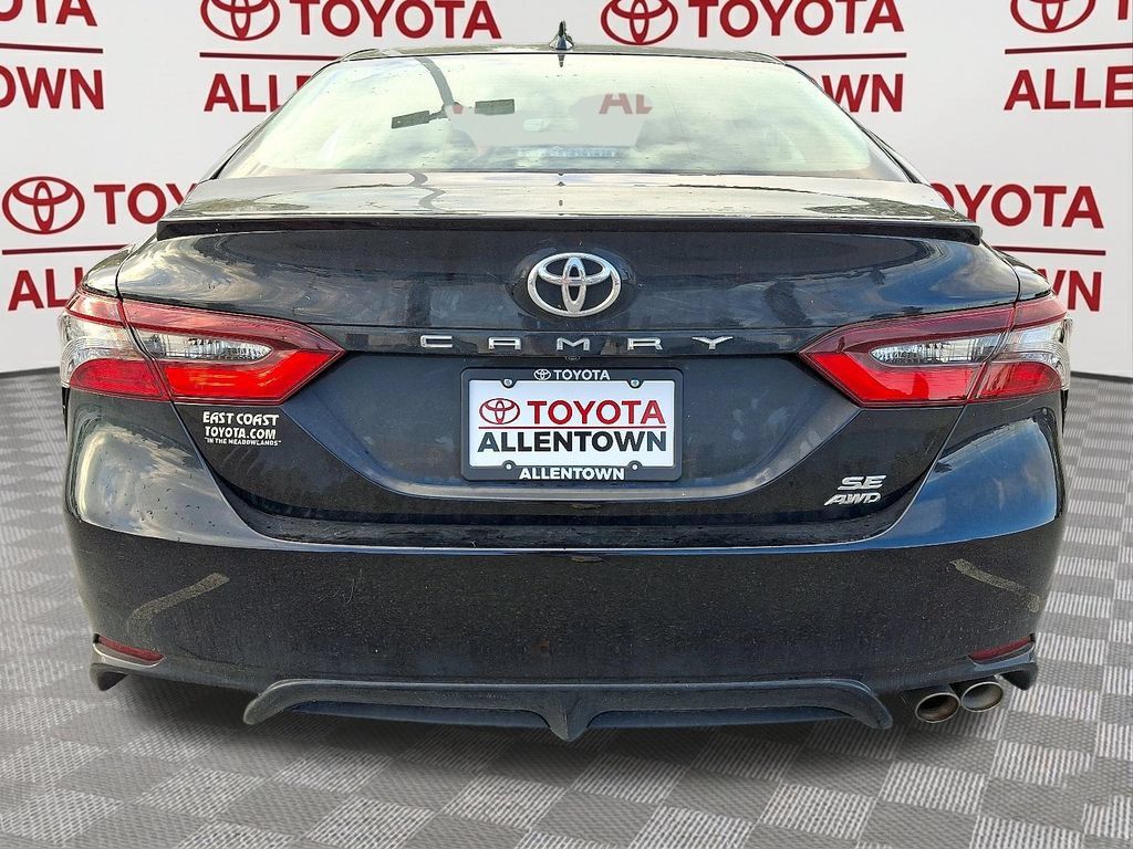 Used 2024 Toyota Camry SE AWD/4WD image 7
