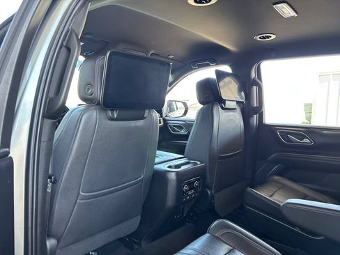 Used 2023 Chevrolet Tahoe RST w/ RST Performance Edition AWD/4WD image 10