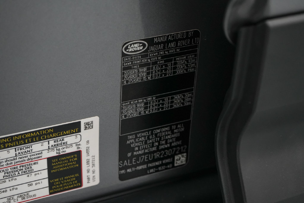 Used 2024 Land Rover Defender 110 S AWD/4WD image 35