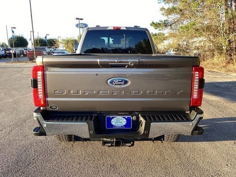 Used 2023 Ford F250 Lariat w/ Chrome Package image 8