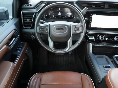 Certified 2025 GMC Sierra 2500 Denali Ultimate image 25