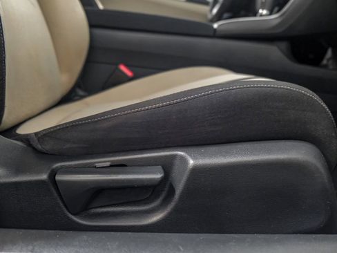 Used 2016 Honda Civic LX-P image 31