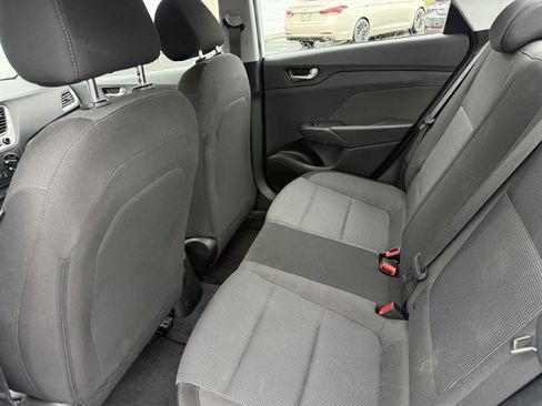 Used 2019 Hyundai Accent SE FWD image 18