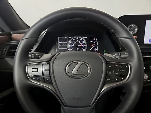 Used 2025 Lexus ES 350 w/ Premium Package FWD image 21