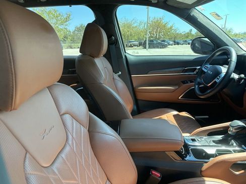 Certified 2024 Kia Telluride SX Prestige X-Pro image 12