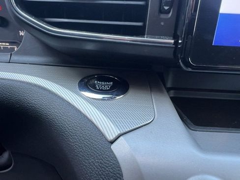 Used 2023 Ford Explorer XLT w/ Equipment Group 202A image 31