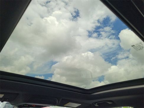 Certified 2023 Chevrolet Equinox RS w/ RS Leather Package image 14