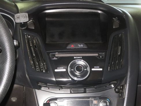 Used 2013 Ford Focus ST FWD image 37