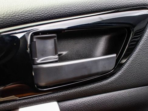 New 2026 Mitsubishi Eclipse Cross LE AWD/4WD image 9