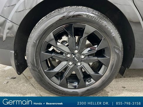 Used 2024 Kia Carnival SX Prestige image 10