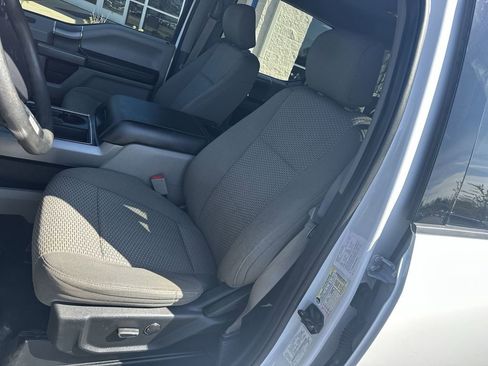 Used 2019 Ford F350 XLT w/ XLT Premium Package AWD/4WD image 13