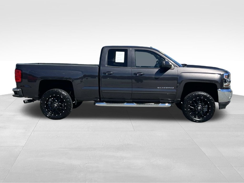 Used 2016 Chevrolet Silverado 1500 LT w/ All Star Edition RWD image 2