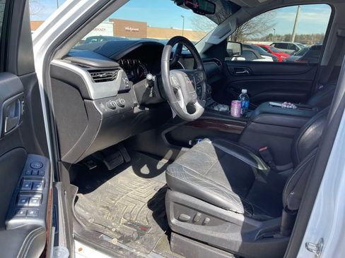 Used 2015 GMC Yukon XL SLT image 5