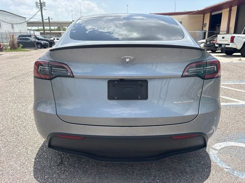 Used 2025 Tesla Model Y Performance AWD/4WD image 4