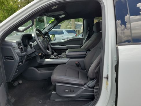 Used 2025 Ford F150 XLT w/ Equipment Group 301A Standard AWD/4WD image 17